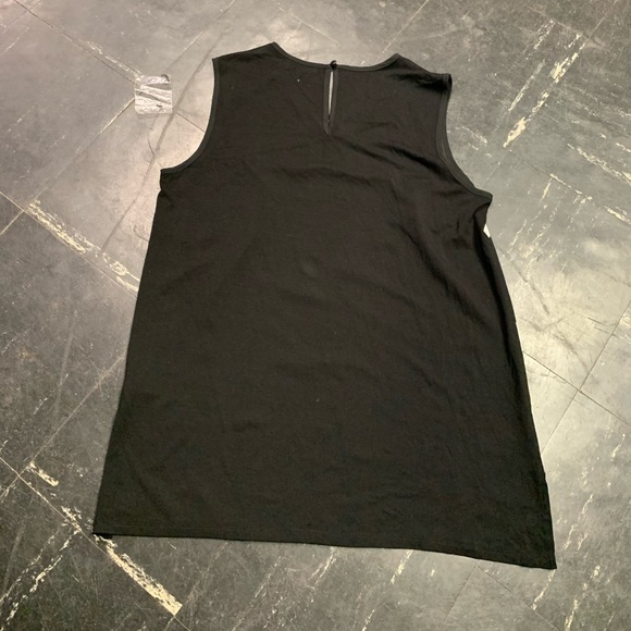 NWOT Vince Camuto Blouse - Picture 2 of 3